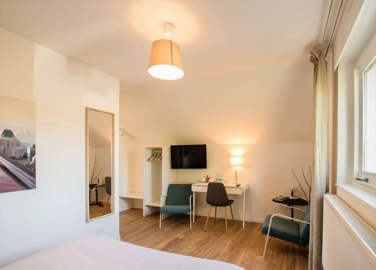La Belle Monsoise Bed & Breakfast Exterior foto