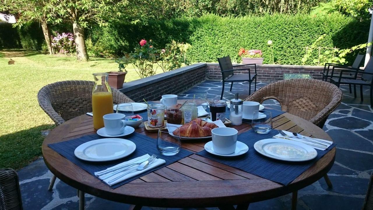 La Belle Monsoise Bed & Breakfast Exterior foto